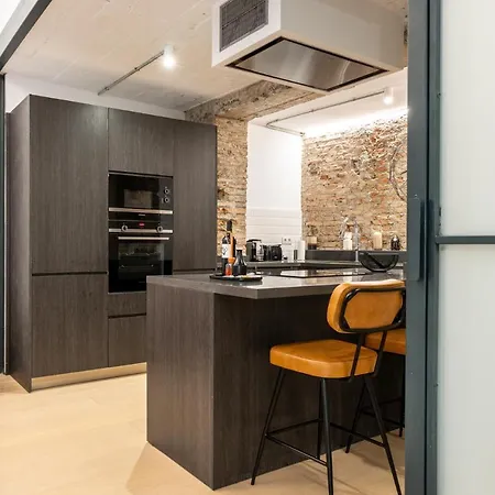 High Ceiling Gem In Heart Of Historic District Daire Málaga